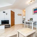 Matej - One Bedroom Rtava S Dakse