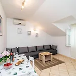 Matej - One Bedroom Rtava S Dakse Ragusa