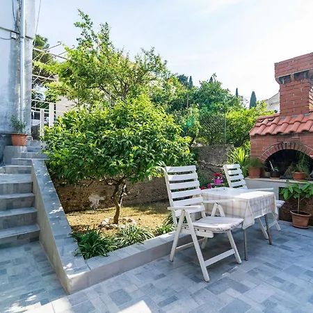 Matej - One Bedroom Rtava S Dakse 公寓 *