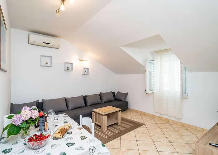 Matej - One Bedroom Rtava S Dakse Apartman