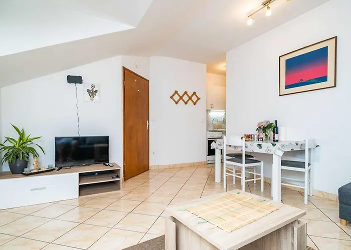 Matej - One Bedroom Rtava S Dakse