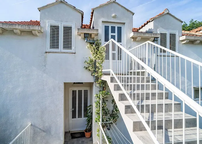 Matej - One Bedroom Rtava S Dakse *