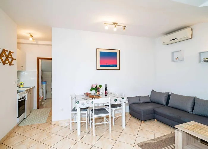 Matej - One Bedroom Rtava S Dakse * Ντουμπρόβνικ