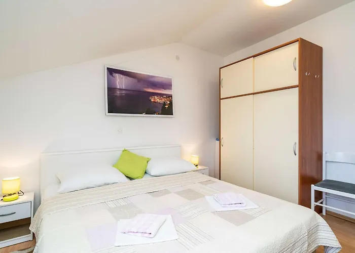 Matej - One Bedroom Rtava S Dakse