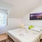 Matej - One Bedroom Rtava S Dakse *