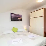 Matej - One Bedroom Rtava S Dakse